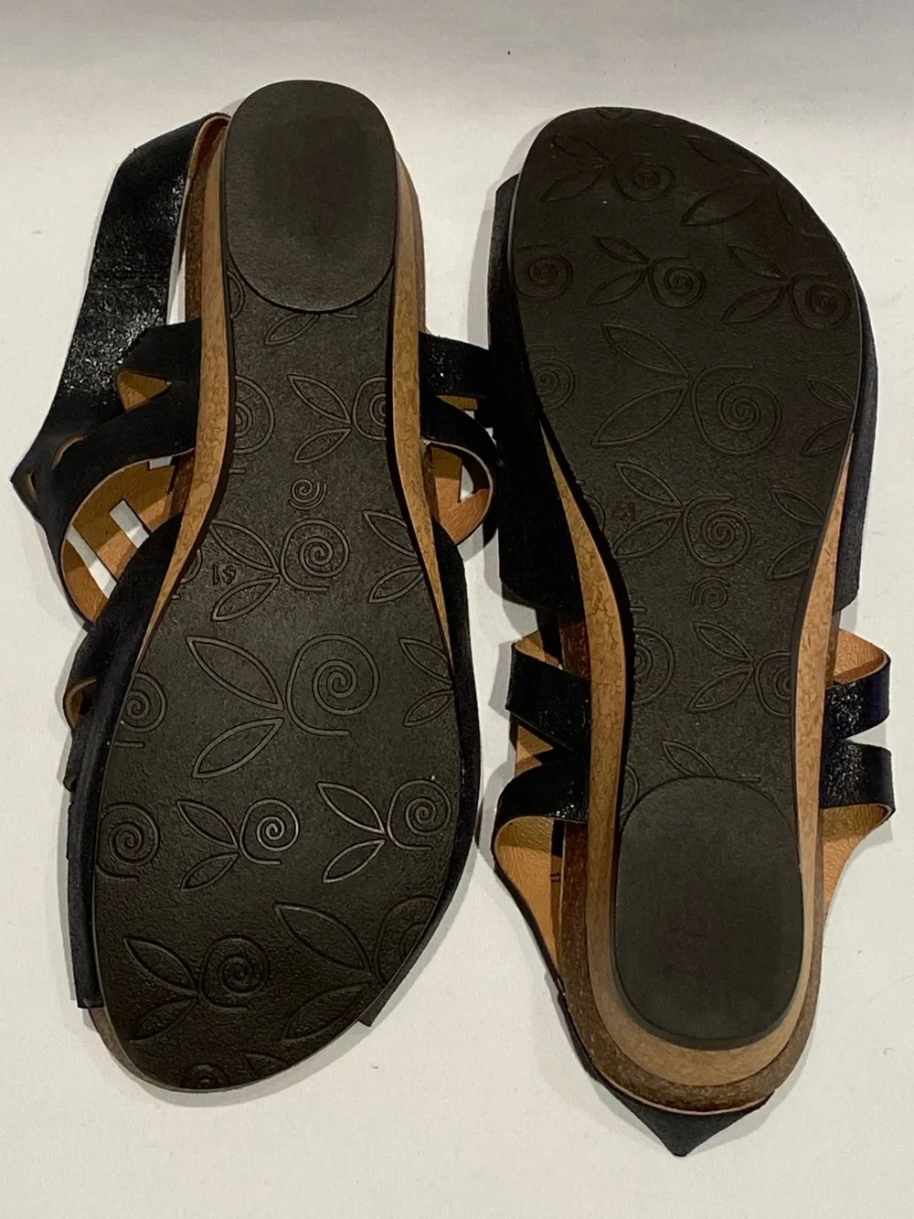 Sesto Meucci Navy Laser-Cut Leather Sandals, size 11, NWOB